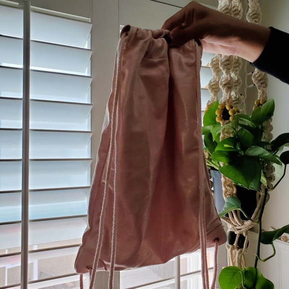 Iridescent pink sparkly star rucksack - Picture 2 of 4